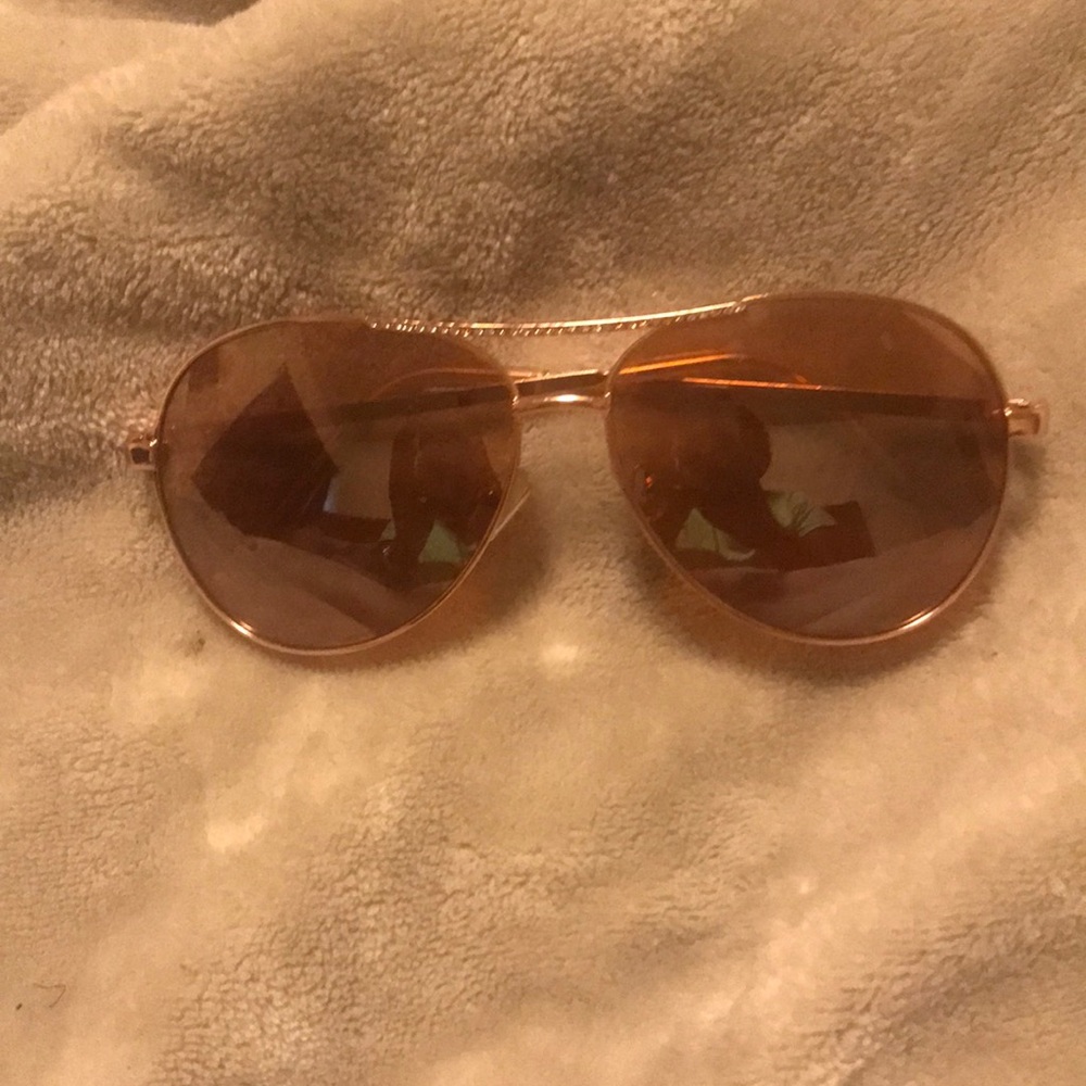 I am selling these glasses